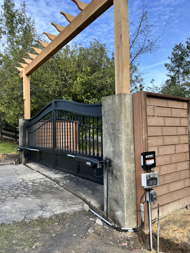 Automatic gate installed by GXP Automatic Gate Systems