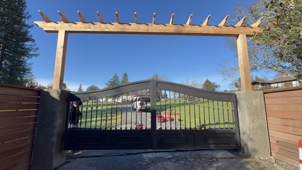 Custom arched iron gate fabrication in Sebastopol, CA by GXP