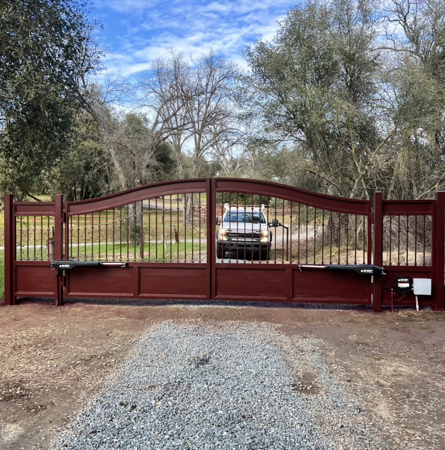 Automatic steel gate installed by GXP Automatic Gate Systems